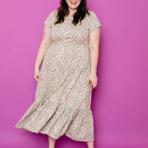Randi Plus Size Midi Dress - Savanna Stripe - 图片 1