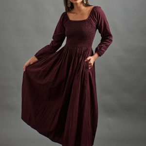 Hailee Smocked Midi Dress - Maroon Plaid - 图片 1