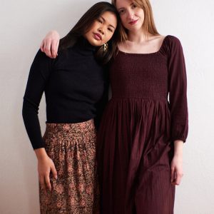 Hailee Smocked Midi Dress - Maroon Plaid - 图片 5