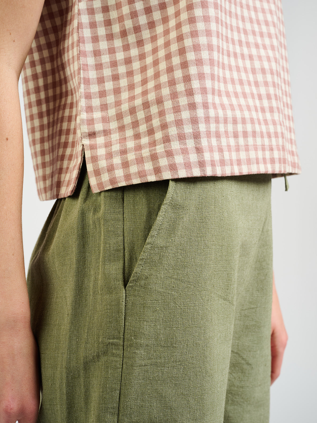 Larisa Short - Olive Chambray - 图片 3