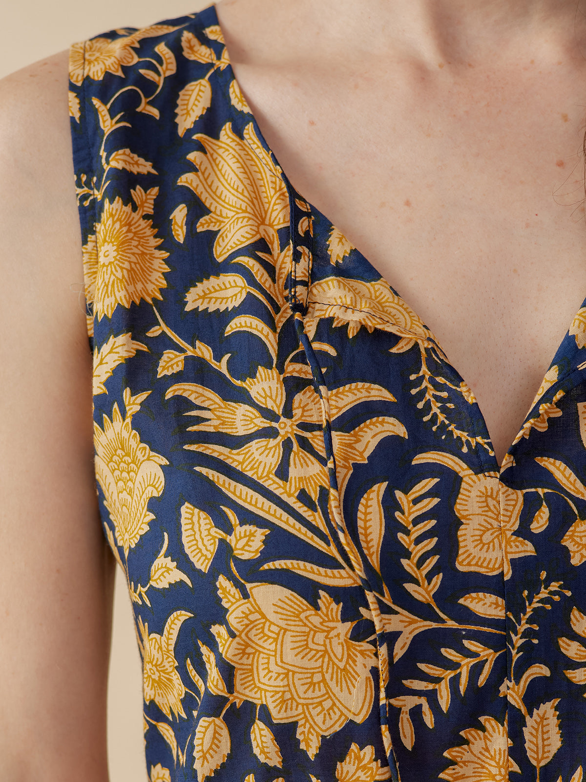 Thais Tiered Sleeveless Dress - Navy Botanical - Image 2