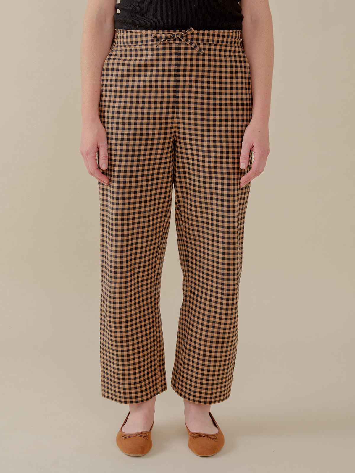 Emmy Drawstring Pant - Black and Tan Small Gingham - 图片 3