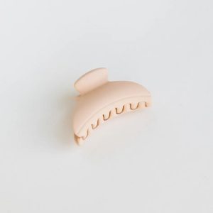 Matte Claw Clip in Pink