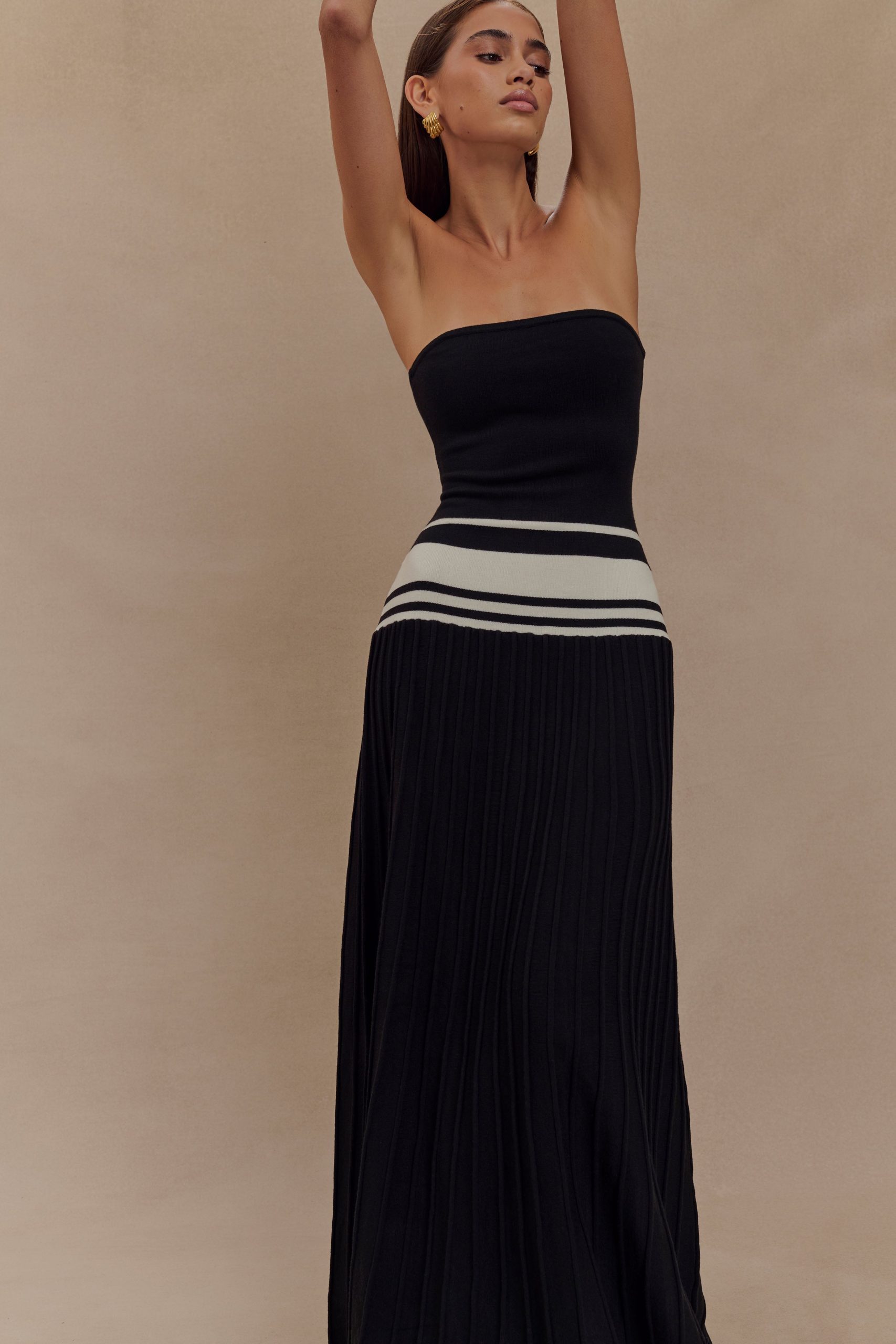 Solaris Strapless Contrast Knit Maxi Dress - Black/White - Image 4