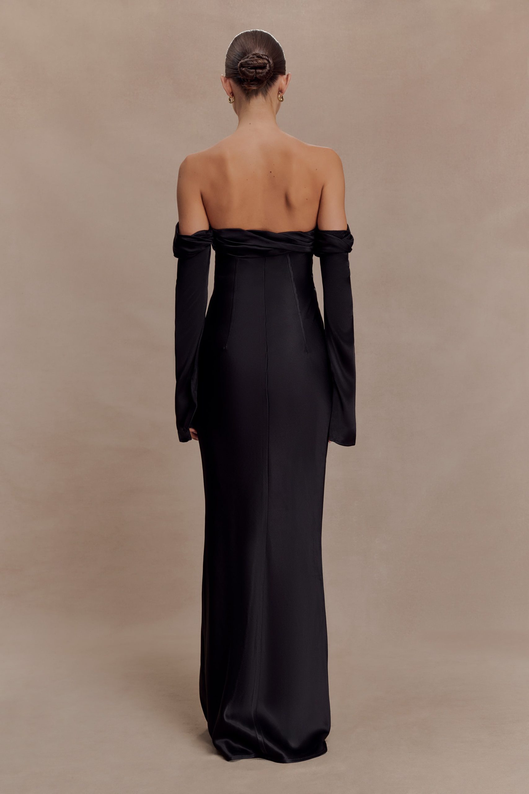 Giselle Off Shoulder Cowl Neck Maxi Dress - Black - Image 2